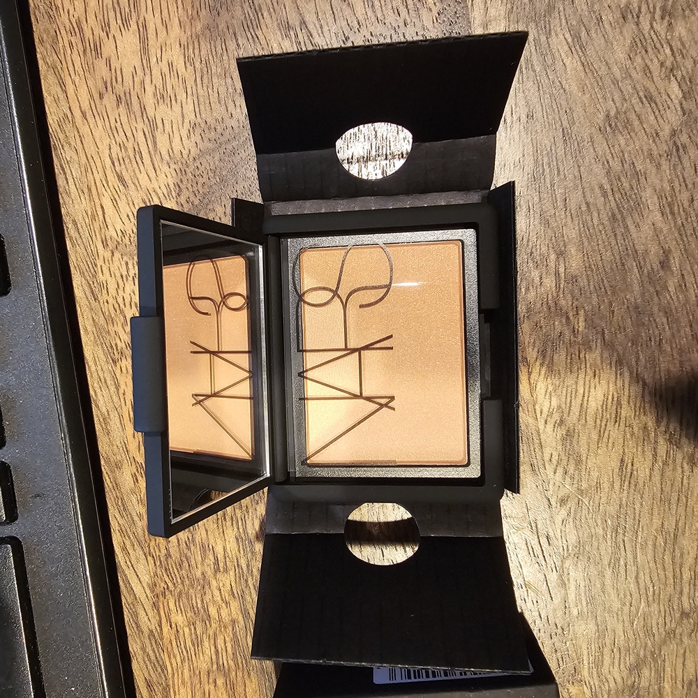 NARS Blush Compact - Black